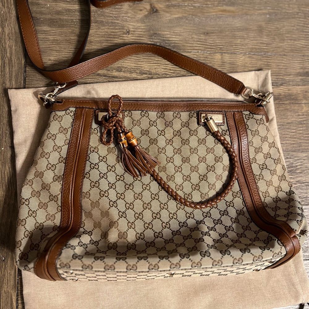 Gucci Bella Monogram Shoulder Bag